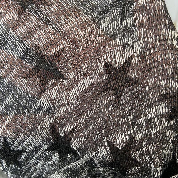 Aeropostale cold shoulder Star sheer long sleeve - Picture 8 of 8